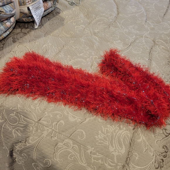 Ladies Red Crocheted Scarf - Picture 1 of 2